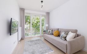 Krowoderska Apartment With Balcony Near City Center By Rent Like Home