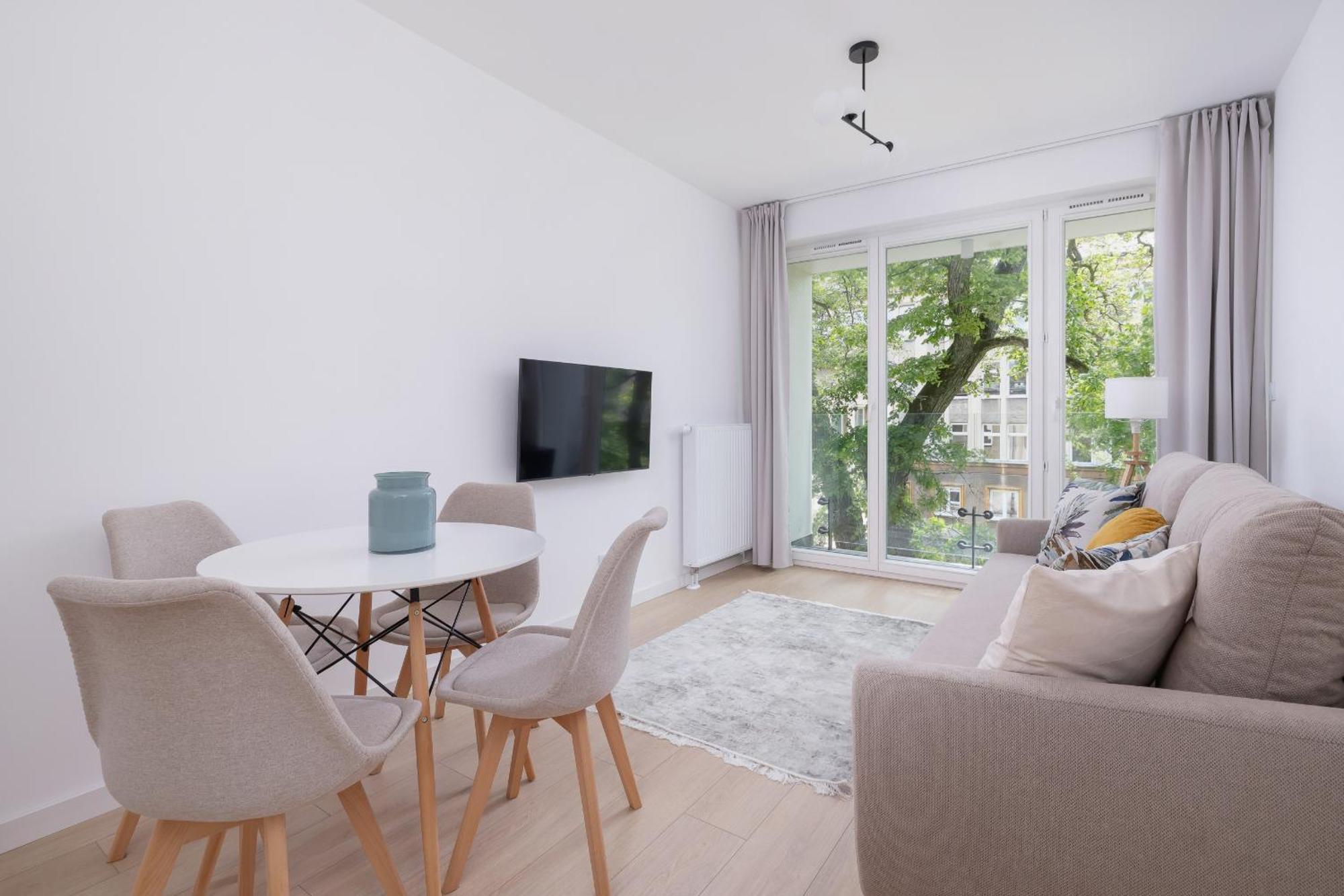 Krowoderska Apartment With Balcony Near City Center By Rent Like Home Краків Екстер'єр фото